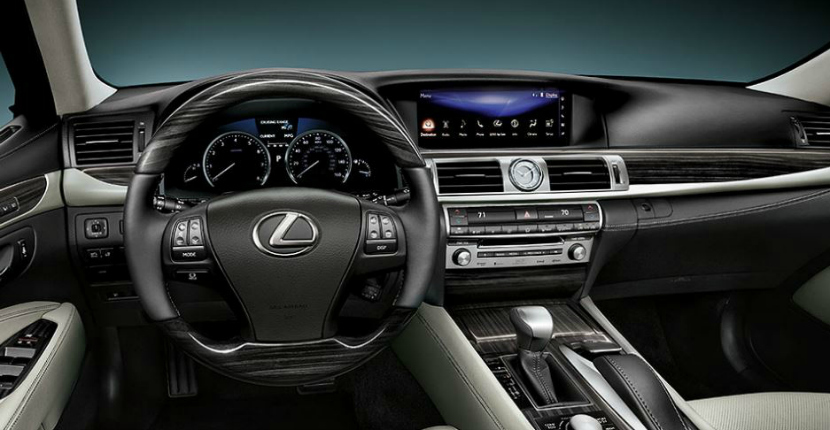 Highland Park Lexus Dealer